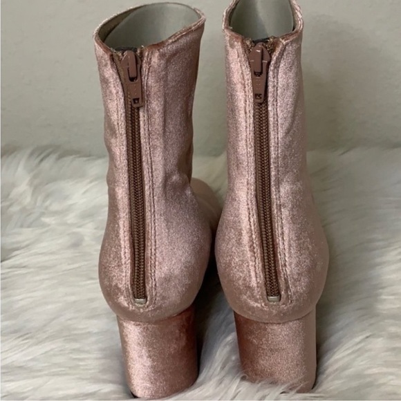 Free People Velvet Cecile Bootie Size 37 Rose Boots Pink Block Heel Velour New - Picture 5 of 10